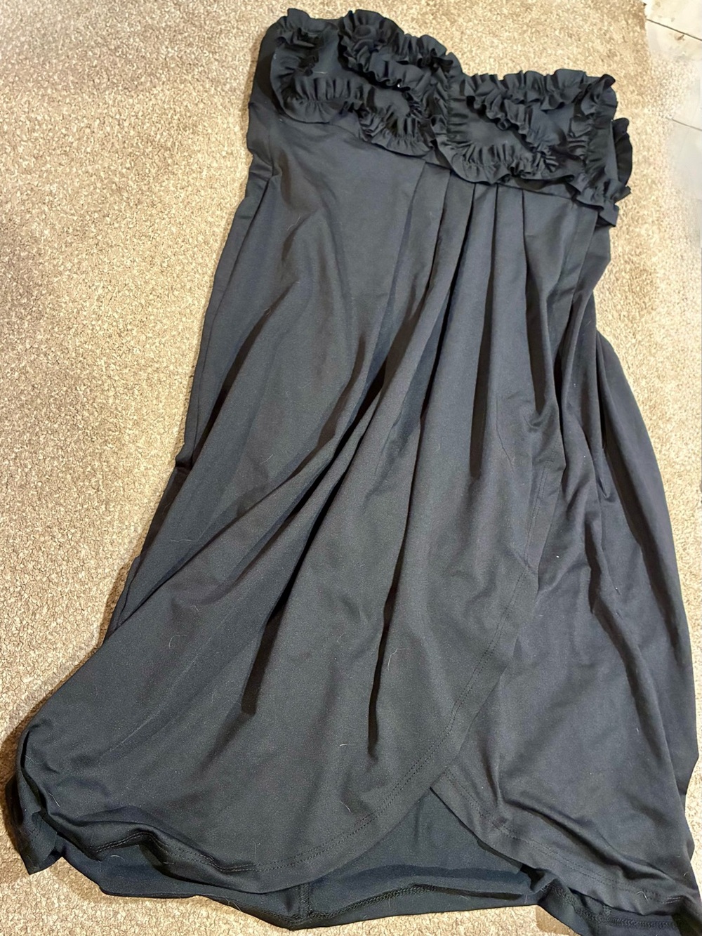 VENUS Black Strapless Ruffled Dress